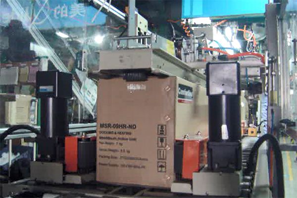 Автоматический заклейщик картонных коробов (боковые протягивающие ремни), RPJ-03R